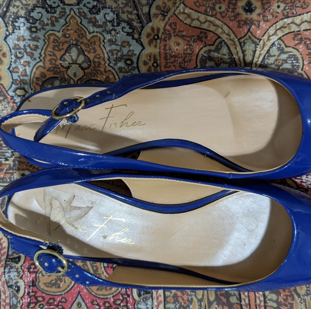 Sandals - Picture 3 of 3